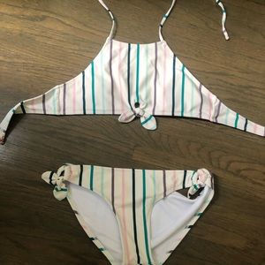 Cute swimsuits!